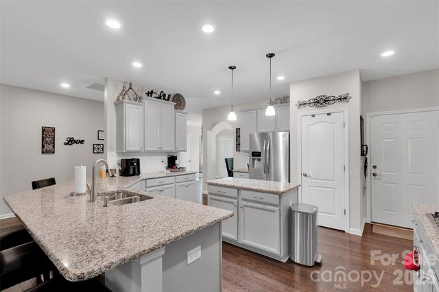 379 Kentmere Lane, Lake Wylie, SC 29710