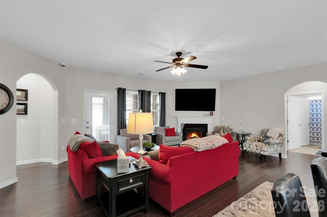 379 Kentmere Lane, Lake Wylie, SC 29710