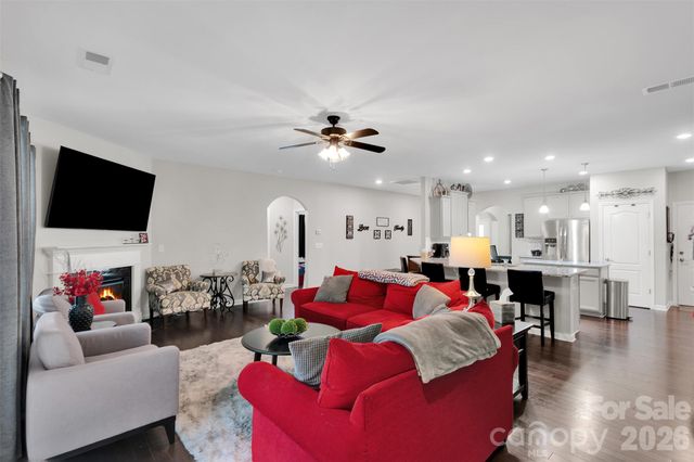 379 Kentmere Lane, Lake Wylie, SC 29710