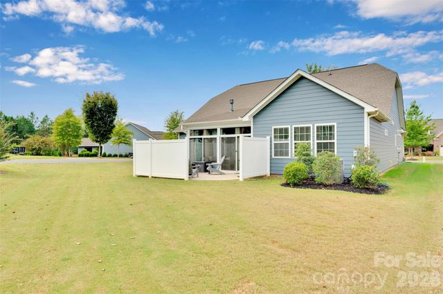 379 Kentmere Lane, Lake Wylie, SC 29710