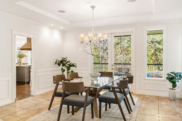 16454 108th Avenue NE, Bothell, WA 98011