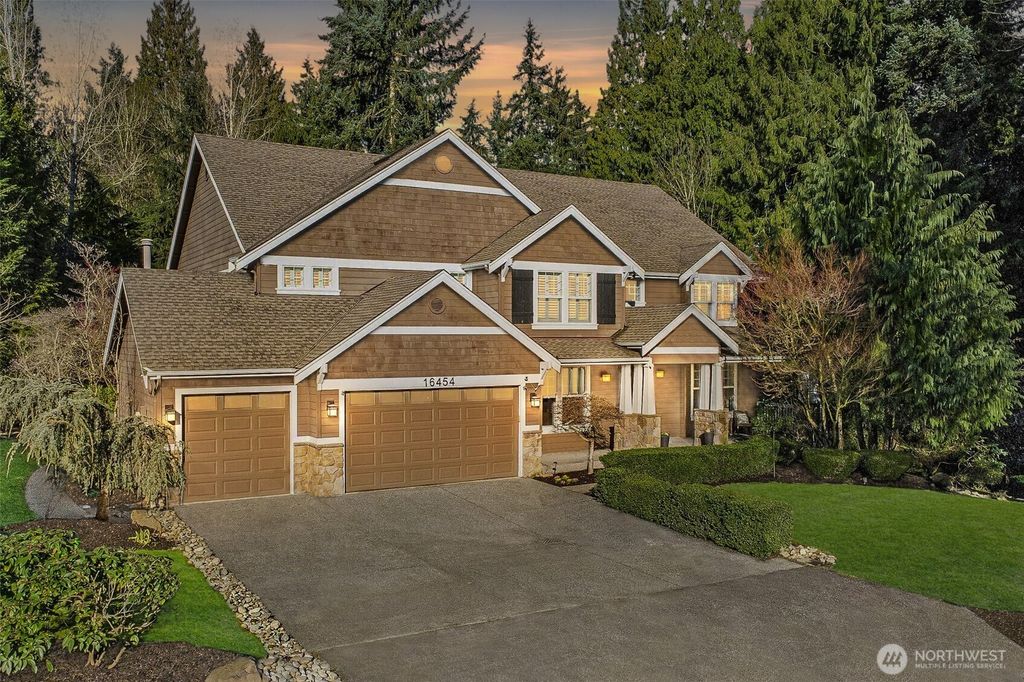 16454 108th Avenue NE, Bothell, WA 98011