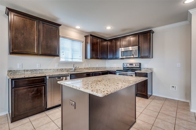 1420 Rivers Creek Lane, Little Elm, TX 75068