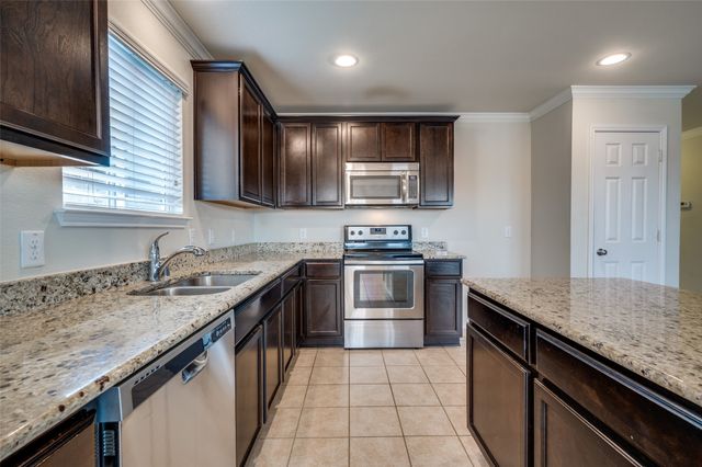 1420 Rivers Creek Lane, Little Elm, TX 75068