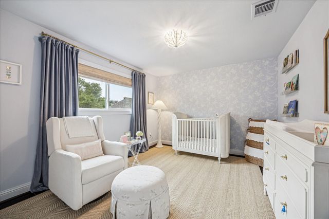 810 Silvergate Drive, Houston, TX 77079