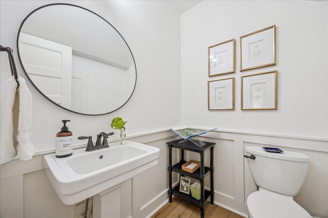 810 Silvergate Drive, Houston, TX 77079