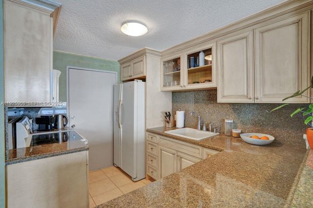 1228 West Ave 1002, Miami Beach, FL 33139