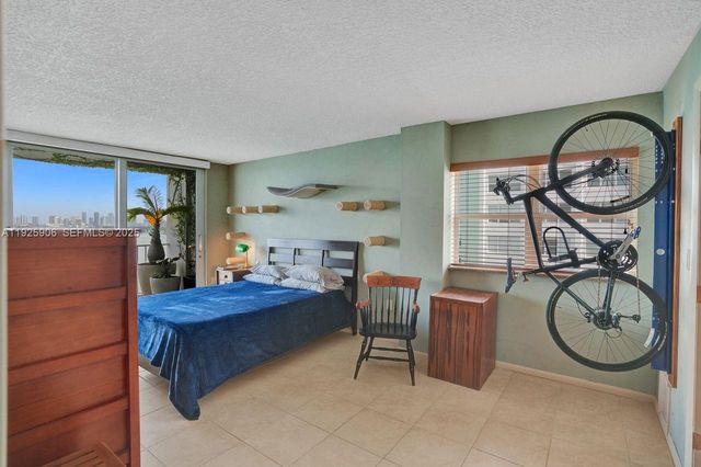 1228 West Ave 1002, Miami Beach, FL 33139