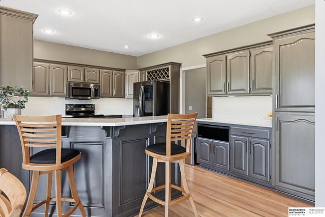 18320 Ontario Street, Omaha, NE 68130