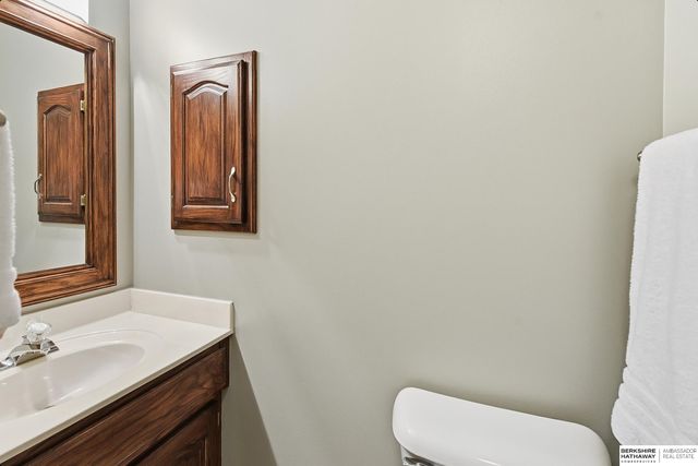 18320 Ontario Street, Omaha, NE 68130