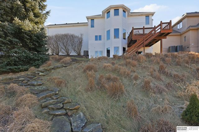 18320 Ontario Street, Omaha, NE 68130