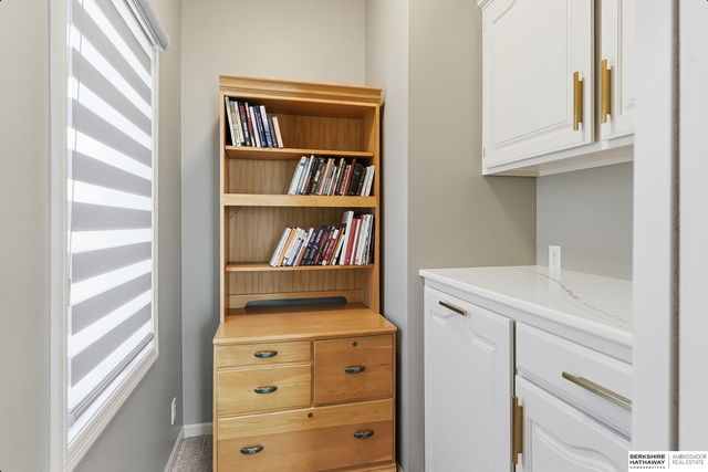 18320 Ontario Street, Omaha, NE 68130