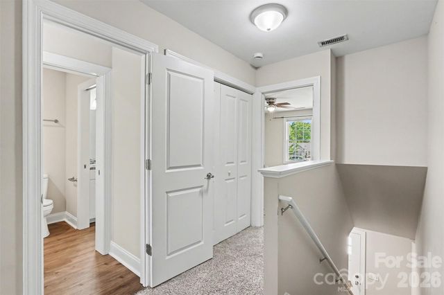 1006 10th Avenue NE, Hickory, NC 28601