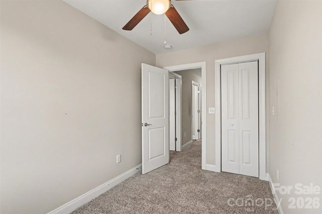 1006 10th Avenue NE, Hickory, NC 28601