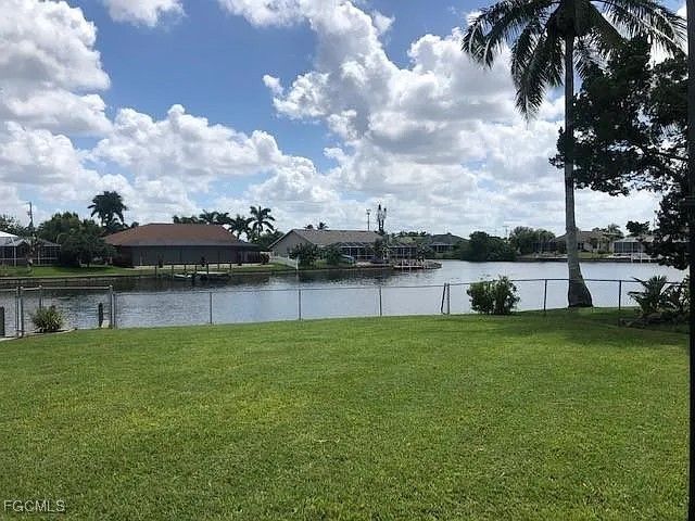 2321 SE 5th CT, Cape Coral, FL 33990