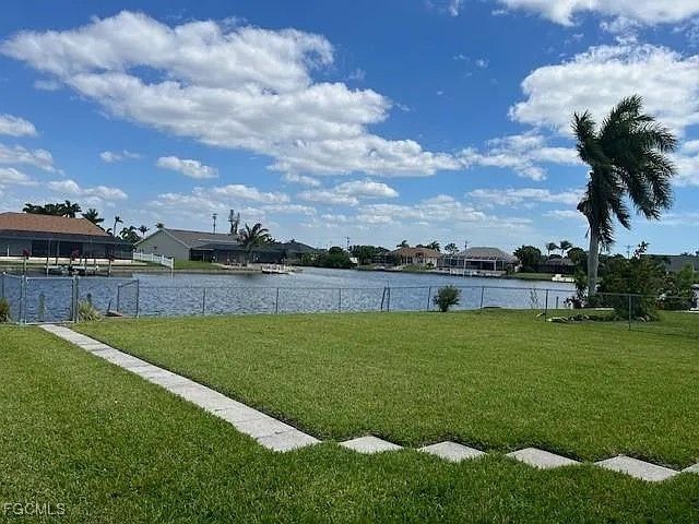 2321 SE 5th CT, Cape Coral, FL 33990