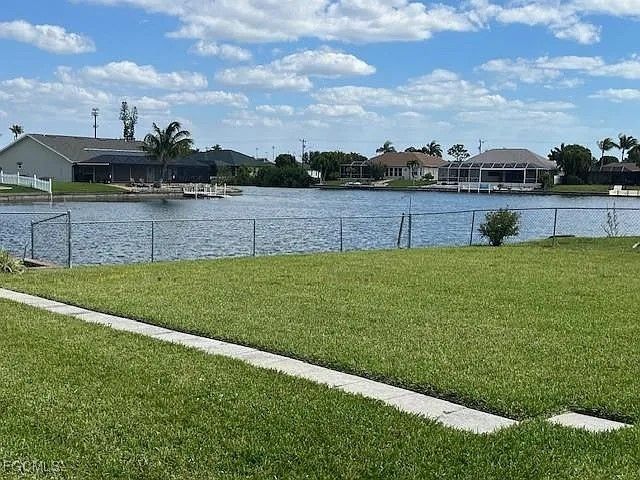 2321 SE 5th CT, Cape Coral, FL 33990