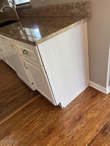 2321 SE 5th CT, Cape Coral, FL 33990