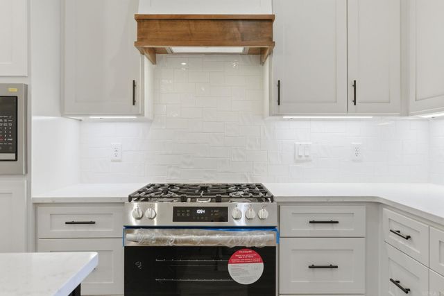 4805 Coronell Way, Bryant, AR 72002