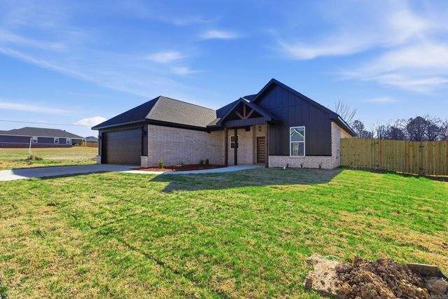 4805 Coronell Way, Bryant, AR 72002