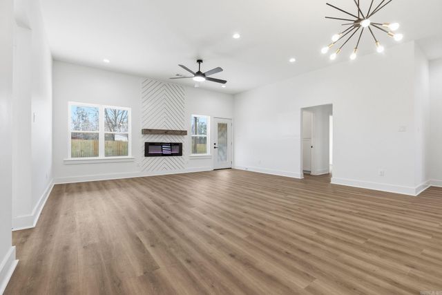 4805 Coronell Way, Bryant, AR 72002