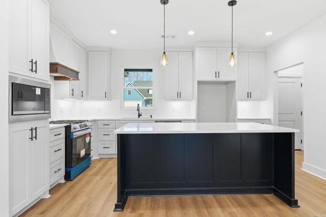 4805 Coronell Way, Bryant, AR 72002