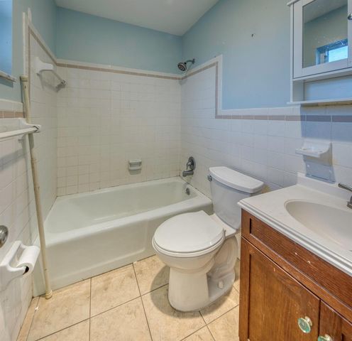 111 N L Street 8, Lake Worth Beach, FL 33460