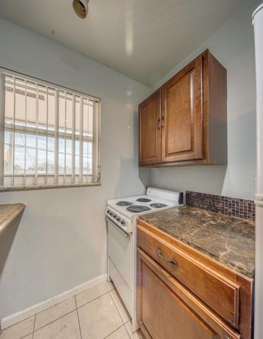 111 N L Street 8, Lake Worth Beach, FL 33460