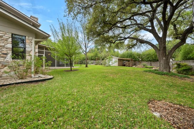 320 Ridgecrest RD, Georgetown, TX 78628