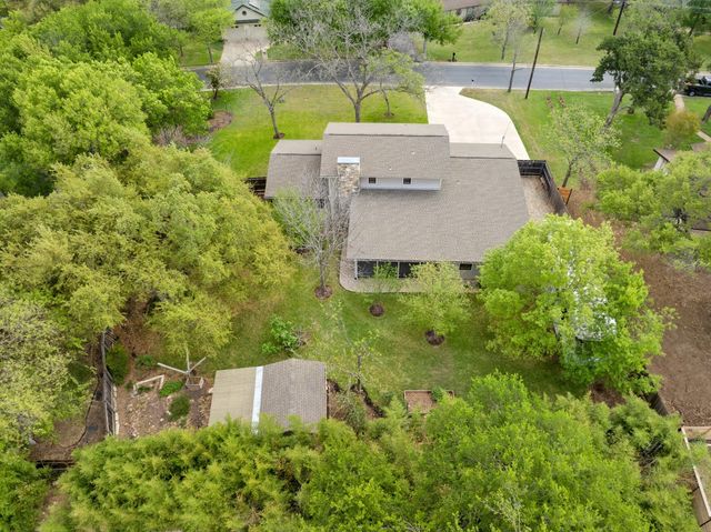 320 Ridgecrest RD, Georgetown, TX 78628