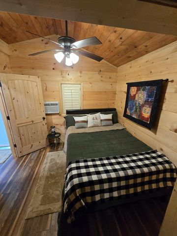 78 21st Street, Ellijay, GA 30540