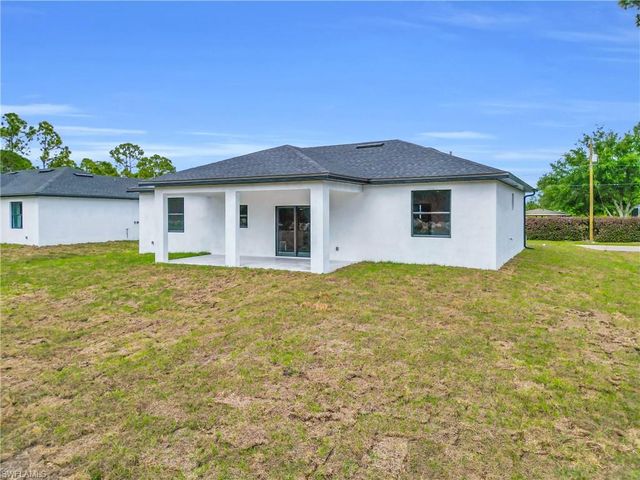 584 Genoa AVE S, Lehigh Acres, FL 33974