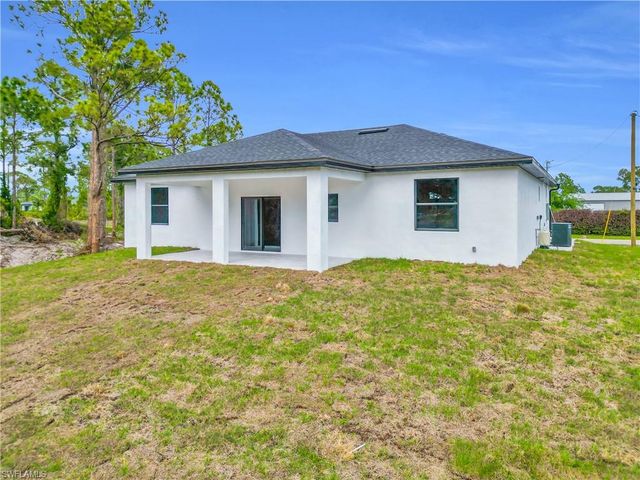 584 Genoa AVE S, Lehigh Acres, FL 33974