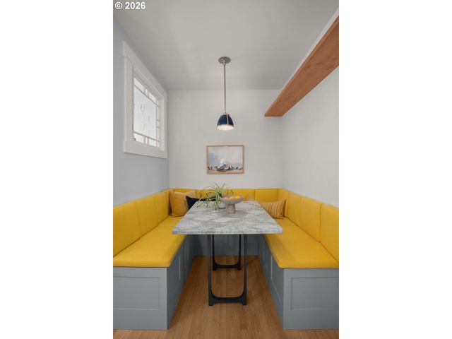 1800 Se 42ND Ave, Portland, OR 97215