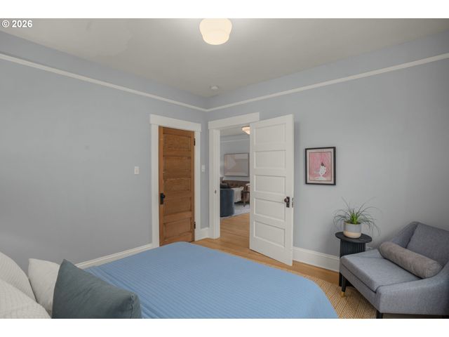 1800 Se 42ND Ave, Portland, OR 97215