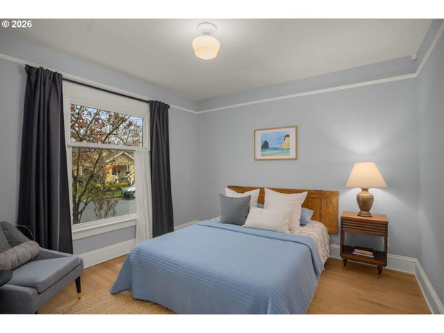 1800 Se 42ND Ave, Portland, OR 97215