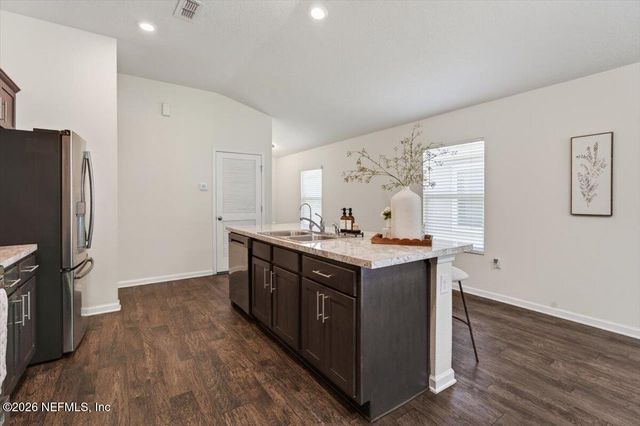 7940 MEADOW WALK Lane, Jacksonville, FL 32256