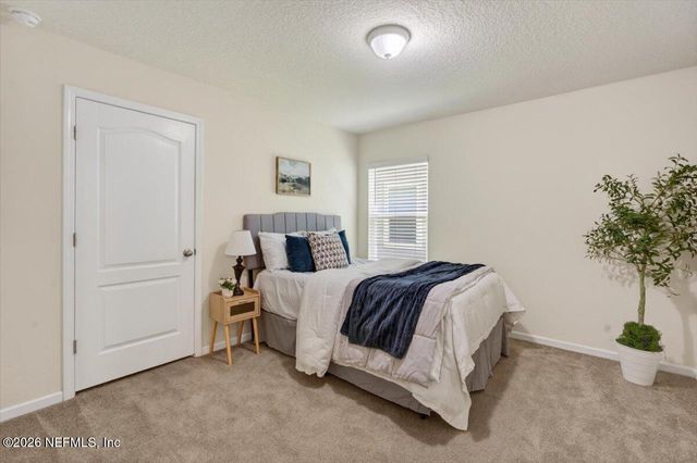 7940 MEADOW WALK Lane, Jacksonville, FL 32256