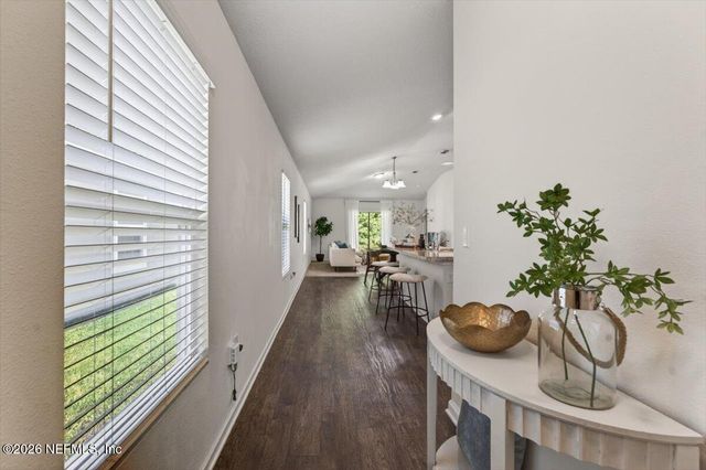 7940 MEADOW WALK Lane, Jacksonville, FL 32256