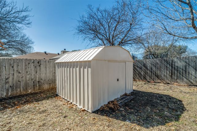 2713 Ridge Road N, Fort Worth, TX 76133