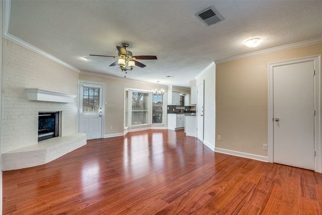 2713 Ridge Road N, Fort Worth, TX 76133