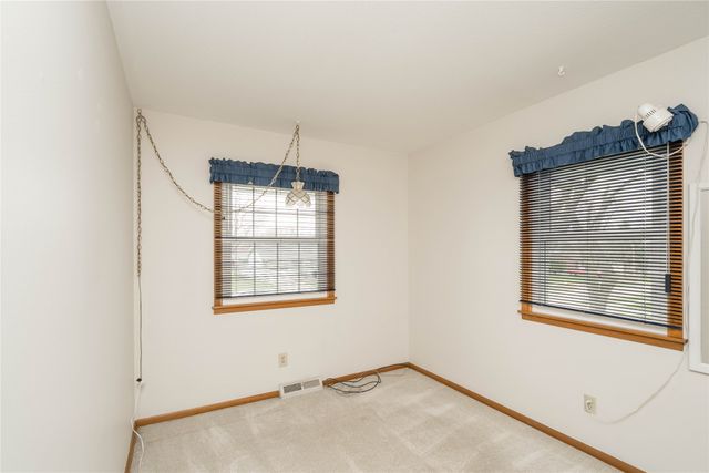 213 NE Crestmoor Place, Ankeny, IA 50021