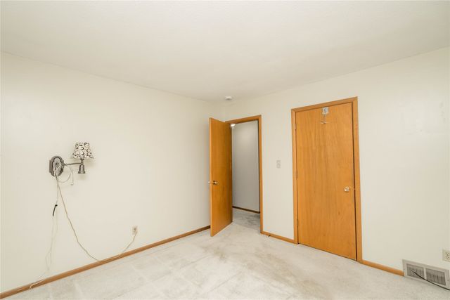 213 NE Crestmoor Place, Ankeny, IA 50021