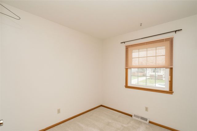 213 NE Crestmoor Place, Ankeny, IA 50021