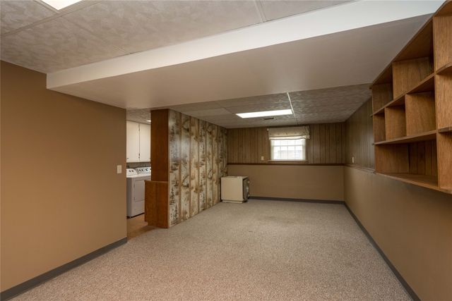 213 NE Crestmoor Place, Ankeny, IA 50021