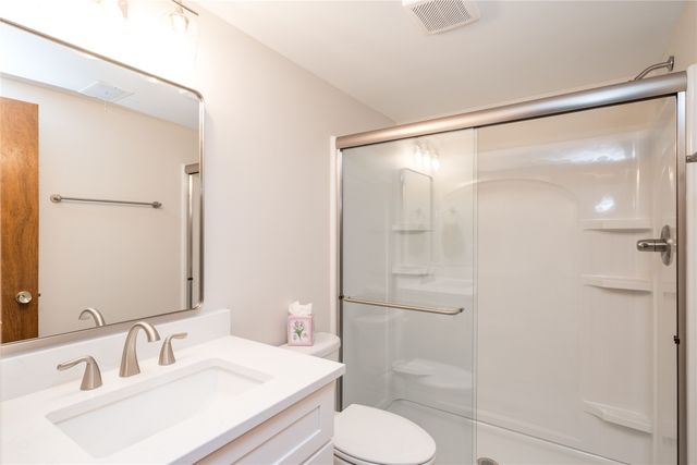 213 NE Crestmoor Place, Ankeny, IA 50021