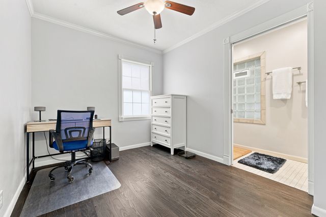 3924 Clinton Avenue, Des Moines, IA 50310