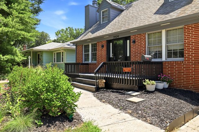 3924 Clinton Avenue, Des Moines, IA 50310