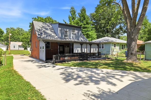 3924 Clinton Avenue, Des Moines, IA 50310