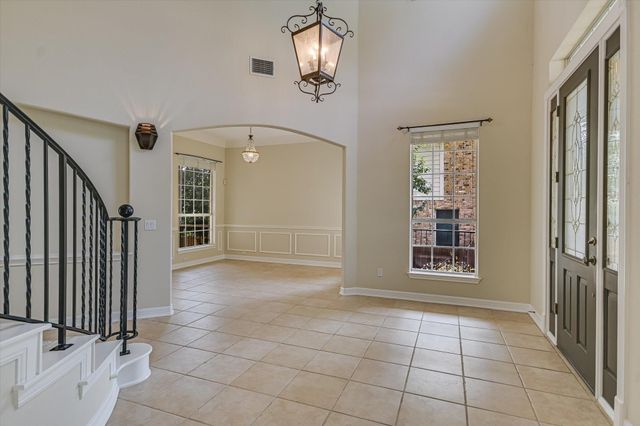 9605 Corbe DR, Austin, TX 78726